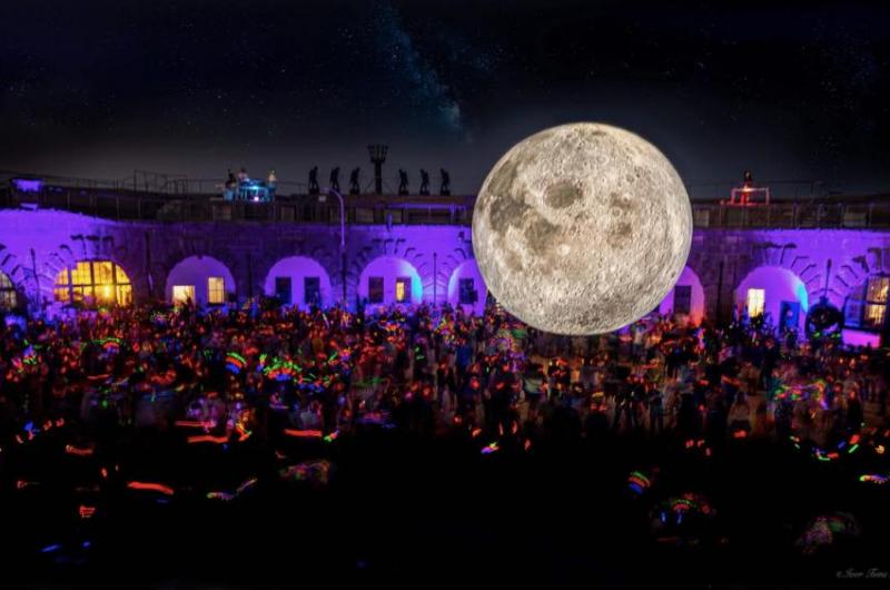 Silent Disco by Shush Events at Nothe Fort produced by b-side at Nothe Fort, Weymouth Photo: Ivor Toms Photography